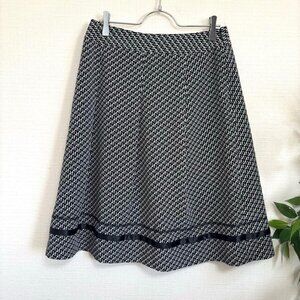 Dilena Geometric Pattern Knee-Length Skirt M Elegant